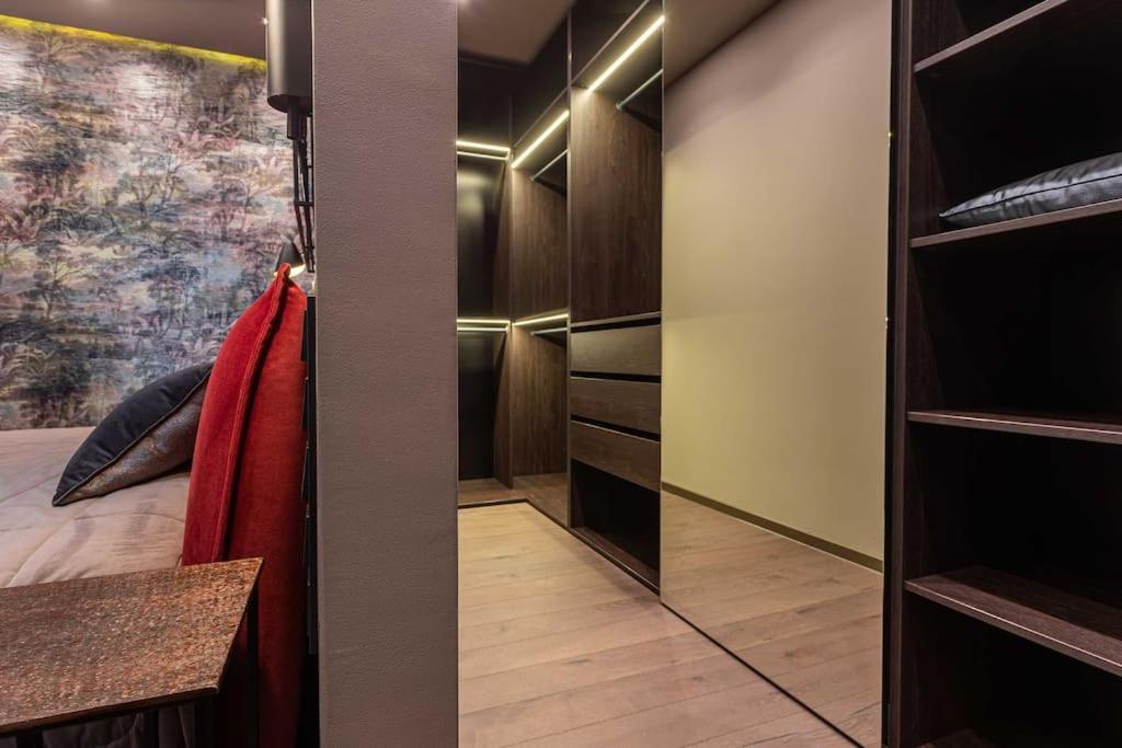 Luxury Apartment In The Superb Location คีชีเนา ภายนอก รูปภาพ