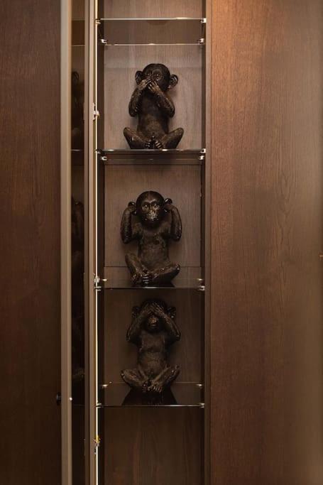 Luxury Apartment In The Superb Location คีชีเนา ภายนอก รูปภาพ