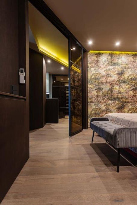 Luxury Apartment In The Superb Location คีชีเนา ภายนอก รูปภาพ